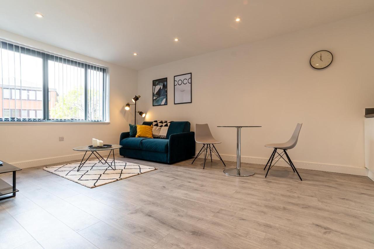 Copenhagen Court Apartments Basingstoke Exterior photo
