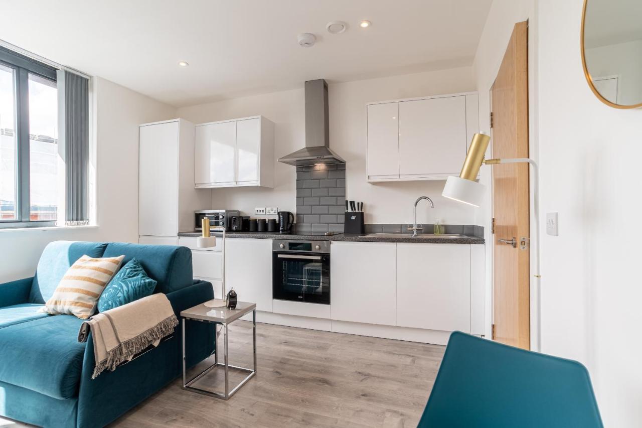 Copenhagen Court Apartments Basingstoke Exterior photo